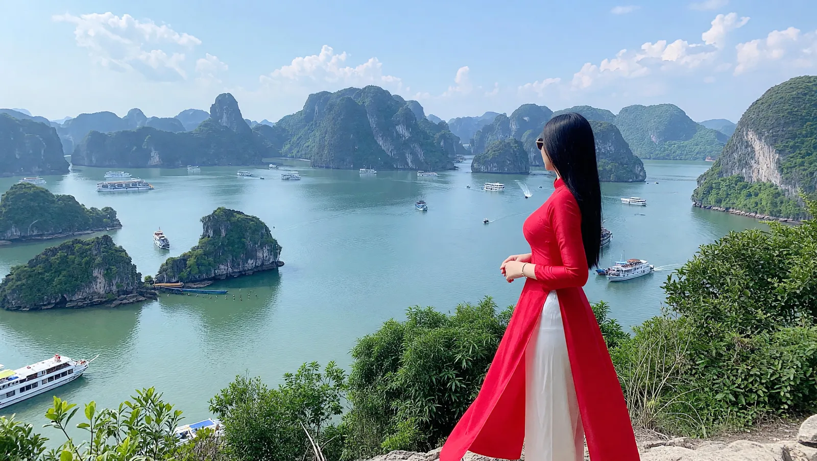 Ti Top Island beach and viewpoint in Ha Long Bay